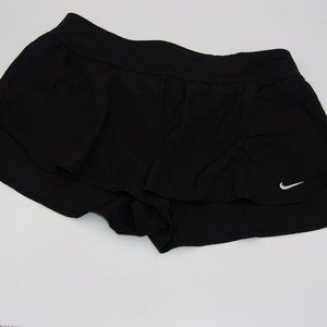 NIKE Black shorts L